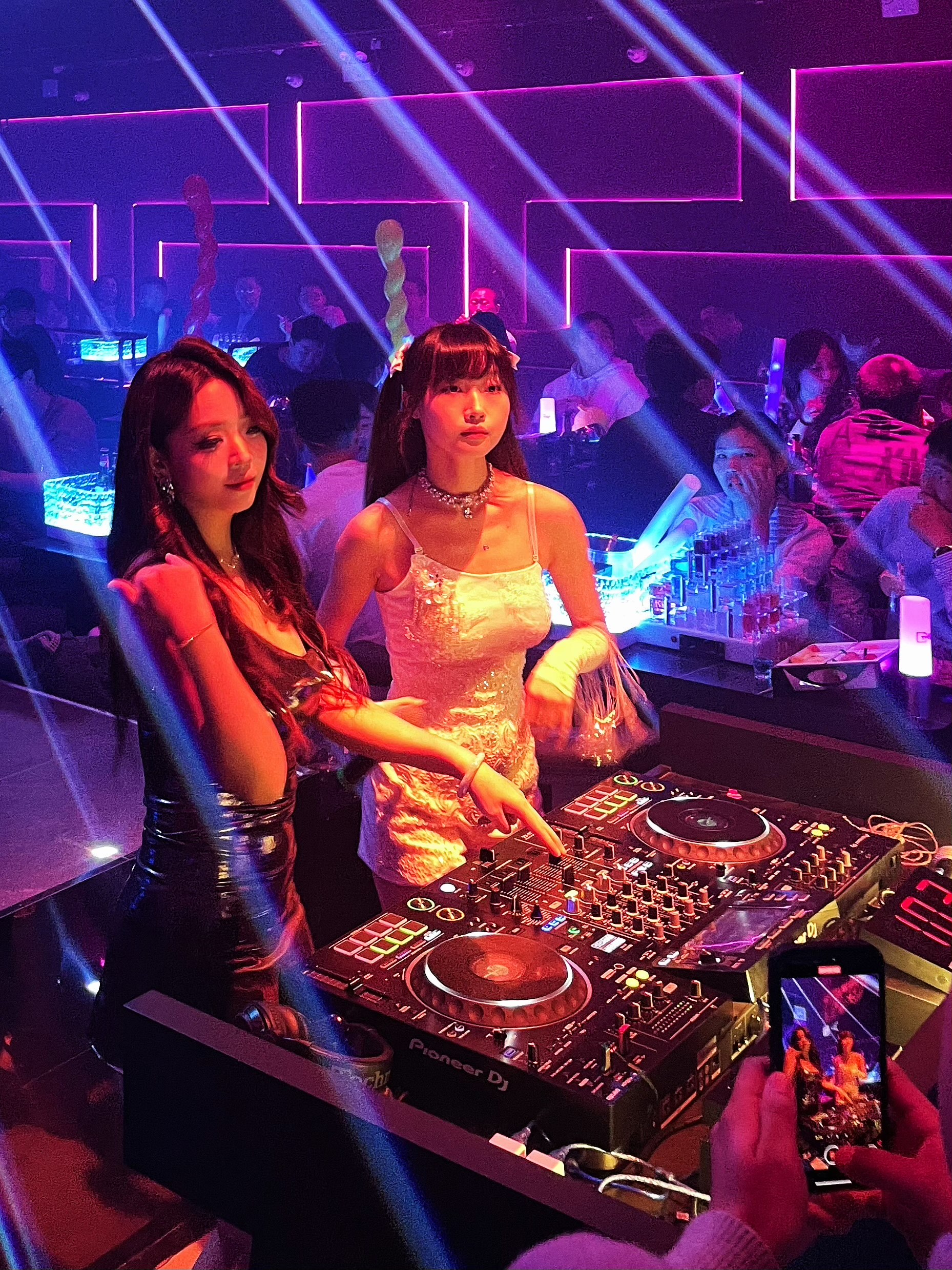 防城港商务ktv：中低端区别-东兴市ktv预定